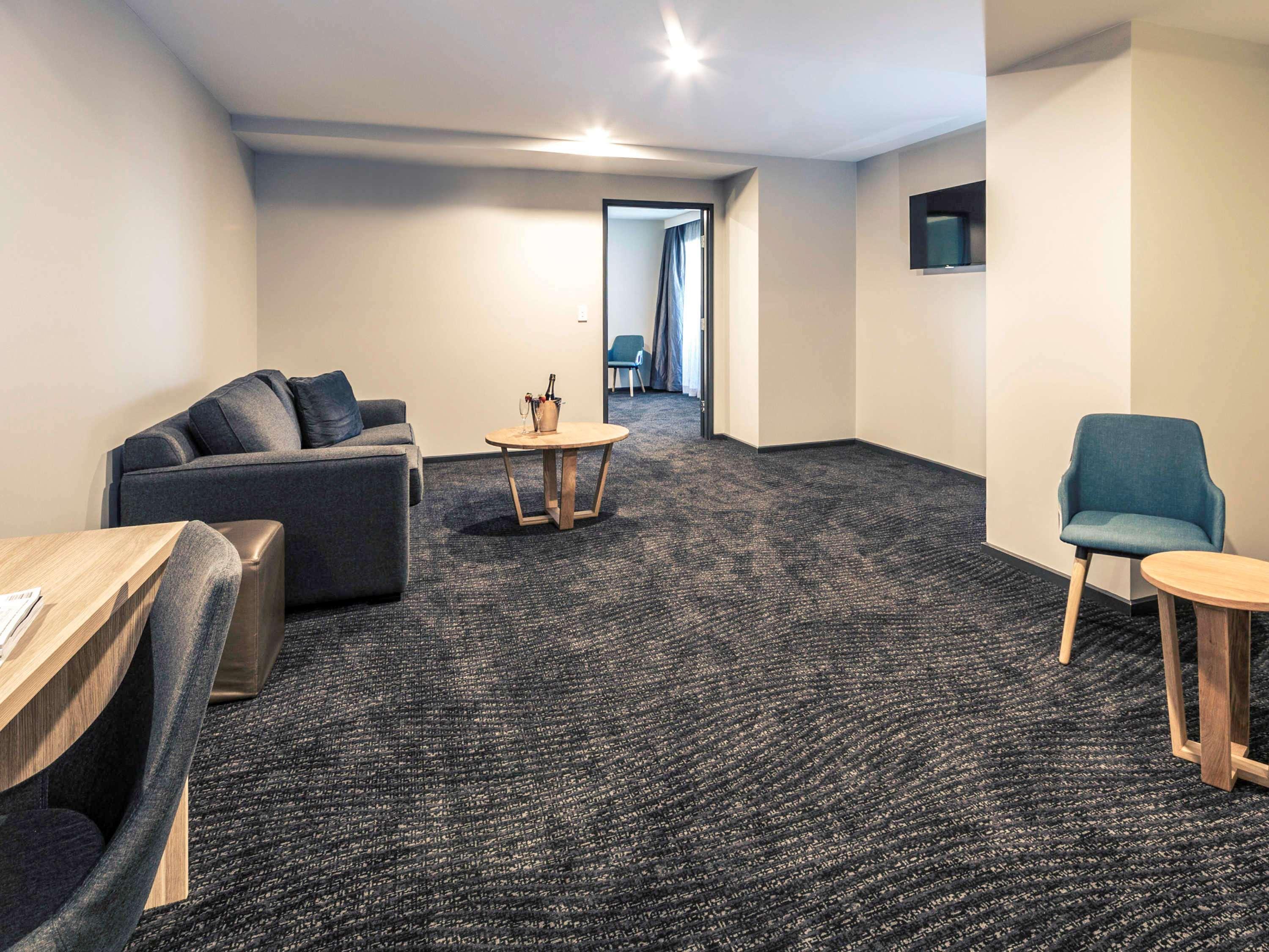 Mercure Melbourne Каролин Спрингс Екстериор снимка