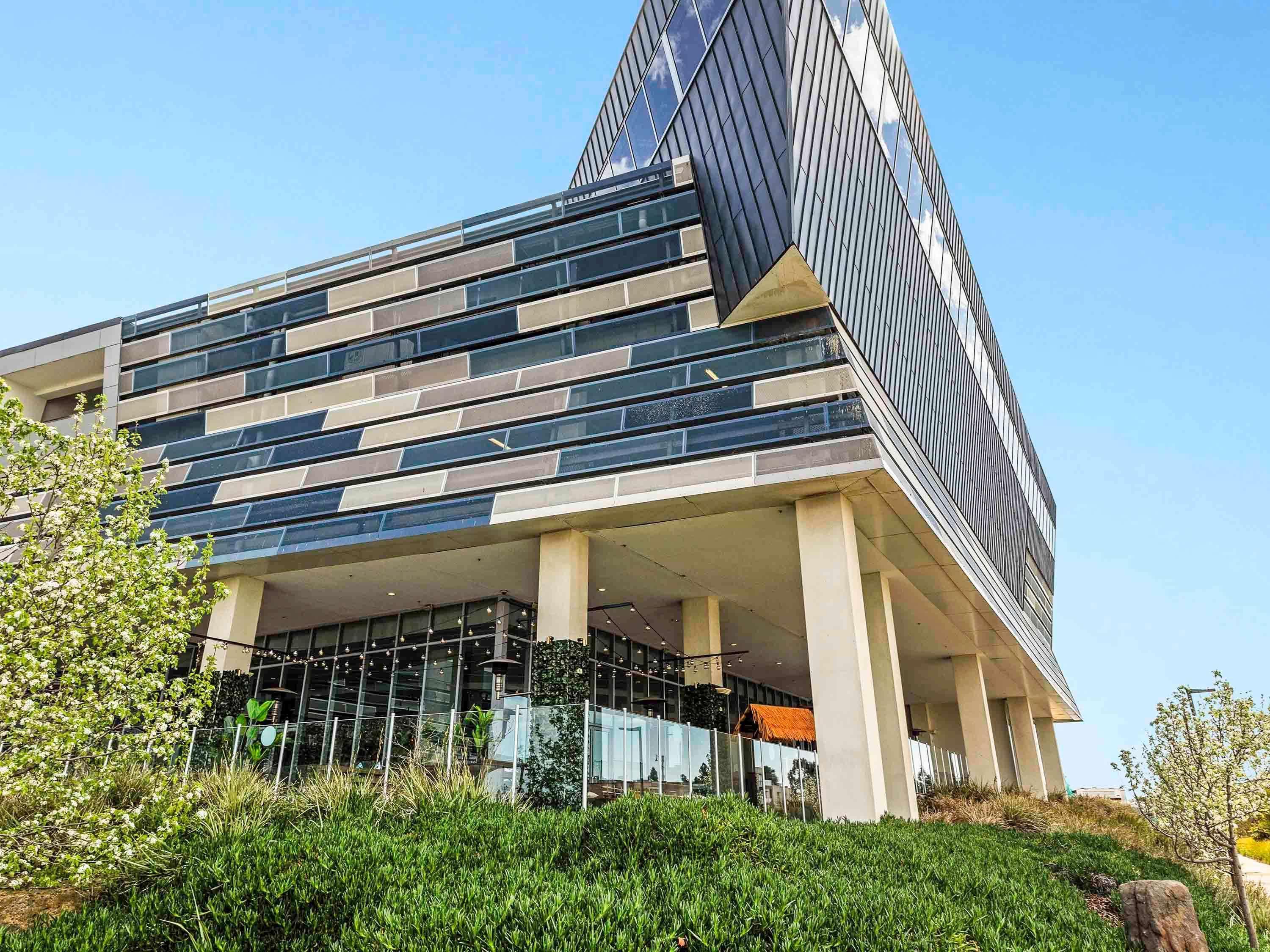 Mercure Melbourne Каролин Спрингс Екстериор снимка