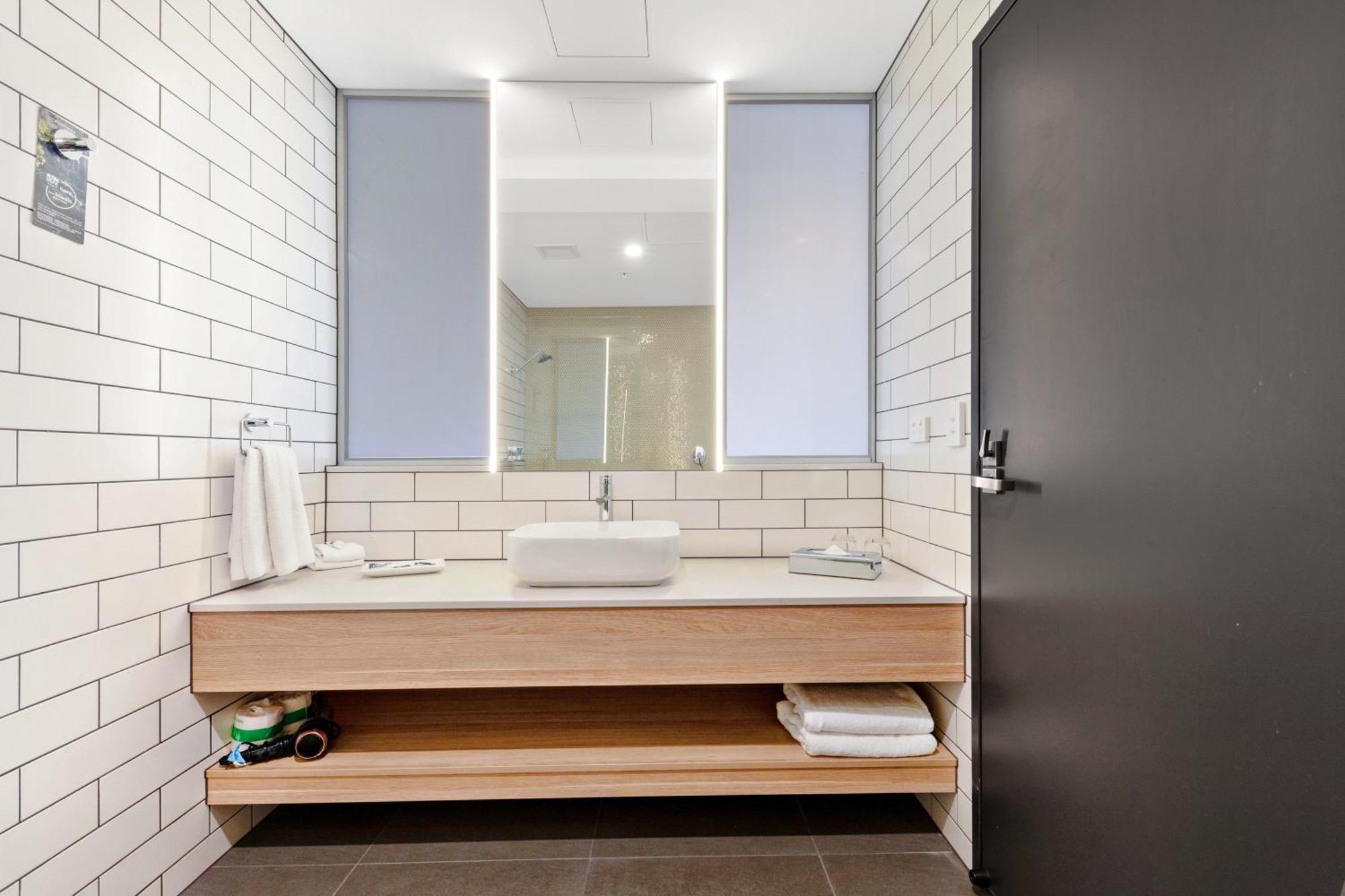 Mercure Melbourne Каролин Спрингс Екстериор снимка