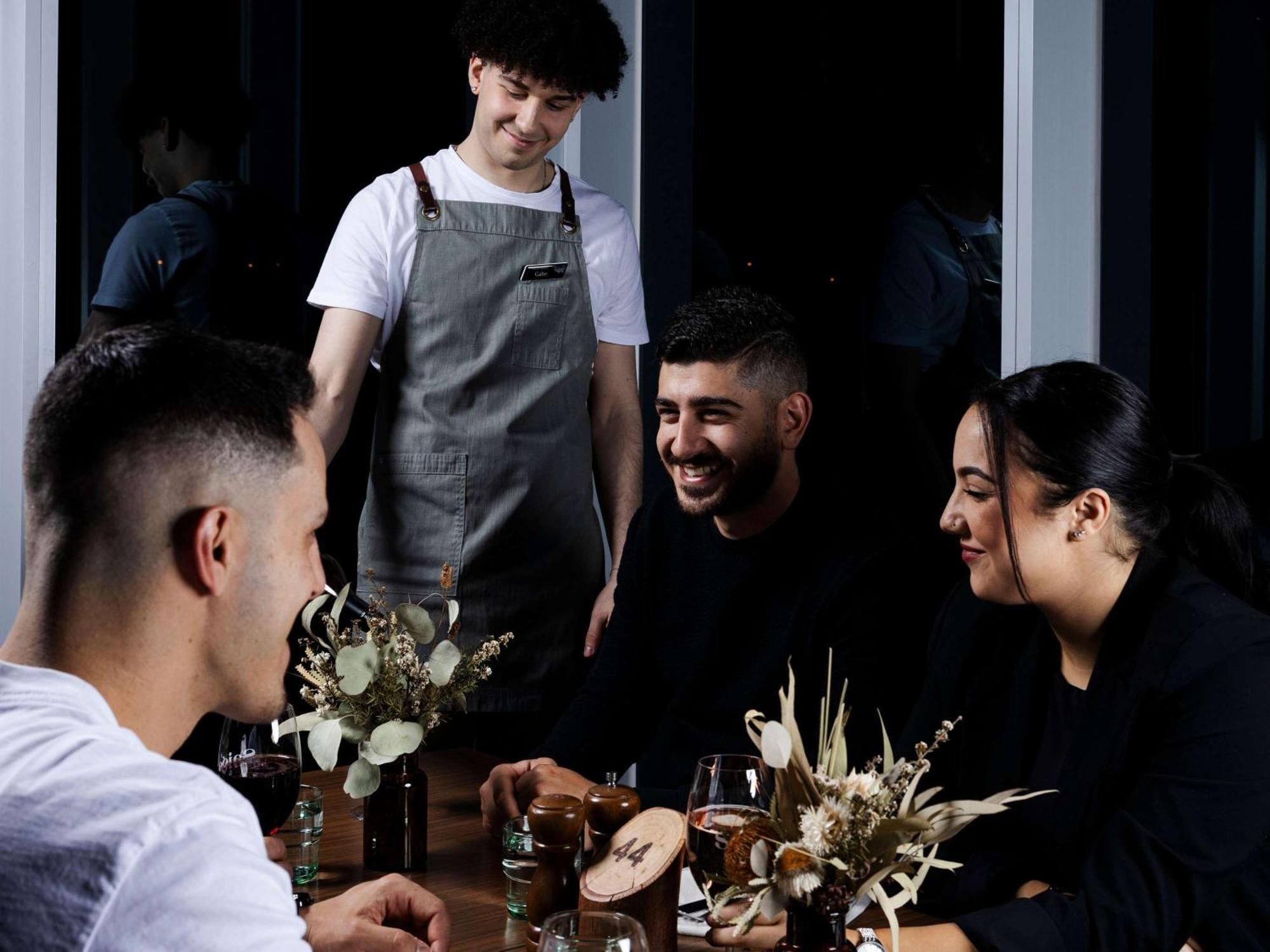 Mercure Melbourne Каролин Спрингс Екстериор снимка